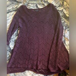 Jessica Simpson wine colored knit sweater with side slits, long sleeves, size M